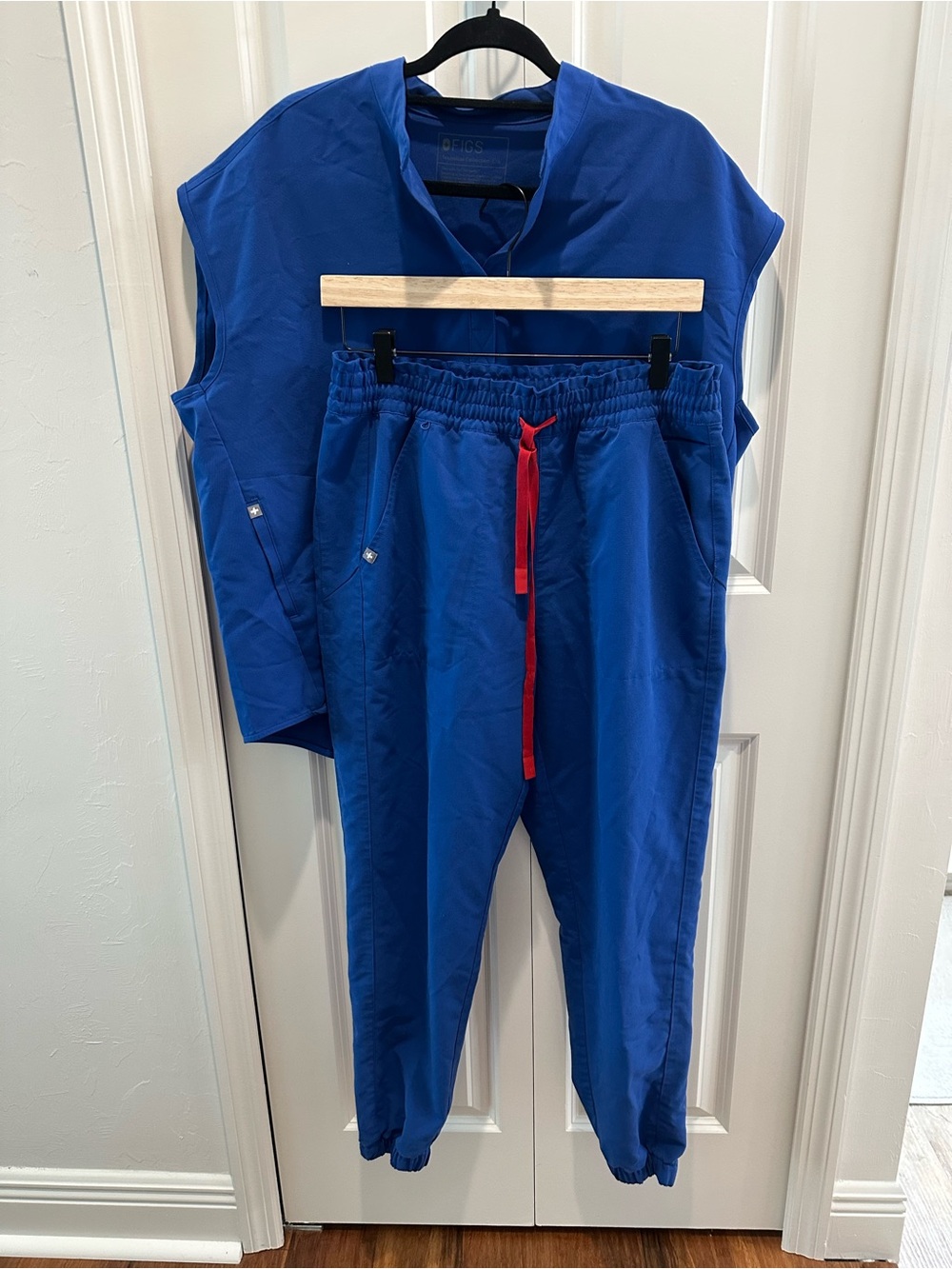 Figs Royal Blue Joggers Technical Collection Matching Top Size XL Scrub Set